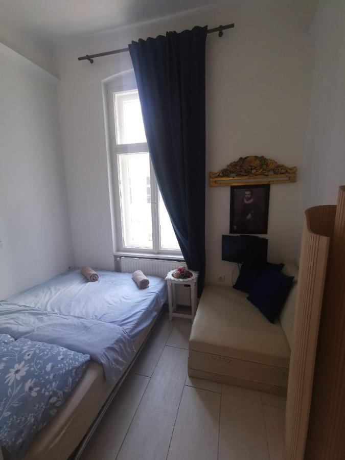 Tiny Apartment In City Center 萨格勒布 外观 照片