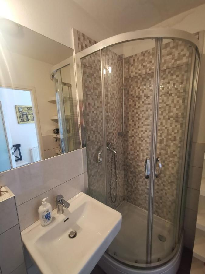 Tiny Apartment In City Center 萨格勒布 外观 照片